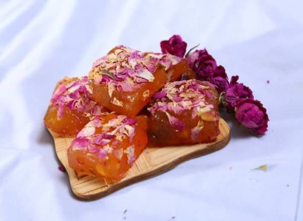 تصویر 4 از قیمت خرید مسقطی انجیر و گل محمدی + فروش ویژه